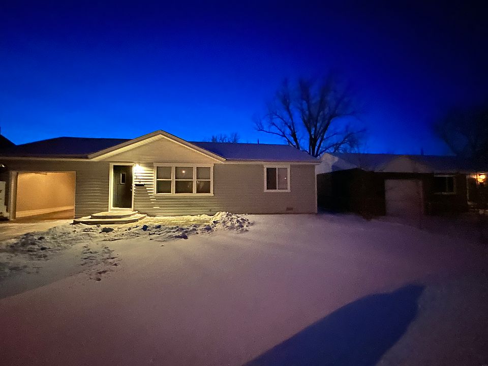 1st image of 1614 Holly St