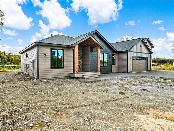 4th image of 2672 W Longview Cir