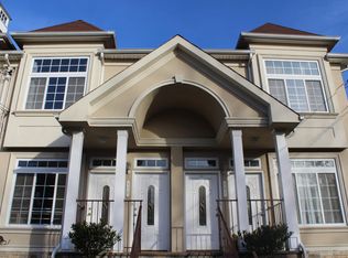 381 Union Ave #A, Staten Island, NY 10303