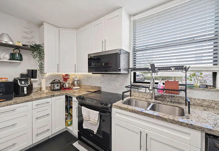 8421 Forest Hills Dr #104 — Photo 4