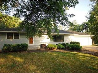 329 Vinewood Ln N, Plymouth, MN 55441