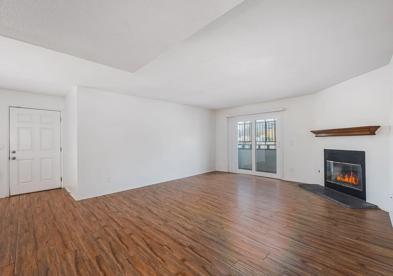 10133 Tujunga Canyon Blvd. — Photo 3