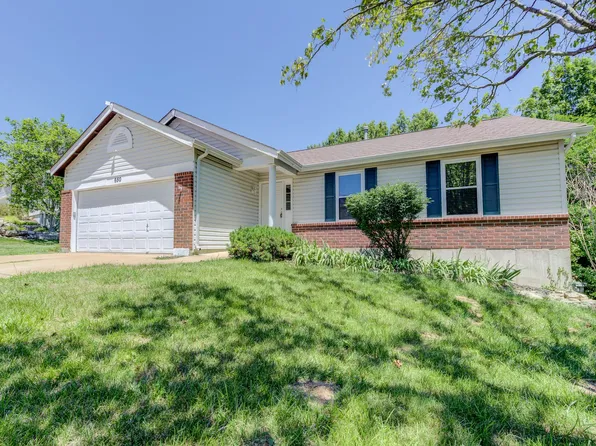 650 Top Notch Ln, Eureka, MO 63025