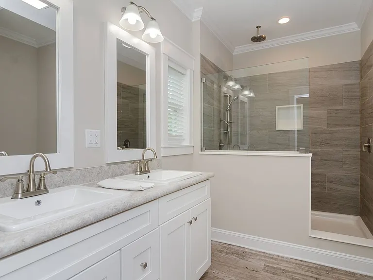 208 Spartanburg Ave — Photo 17