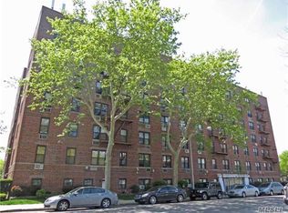 152-72 Melbourne Ave #1R, Flushing, NY