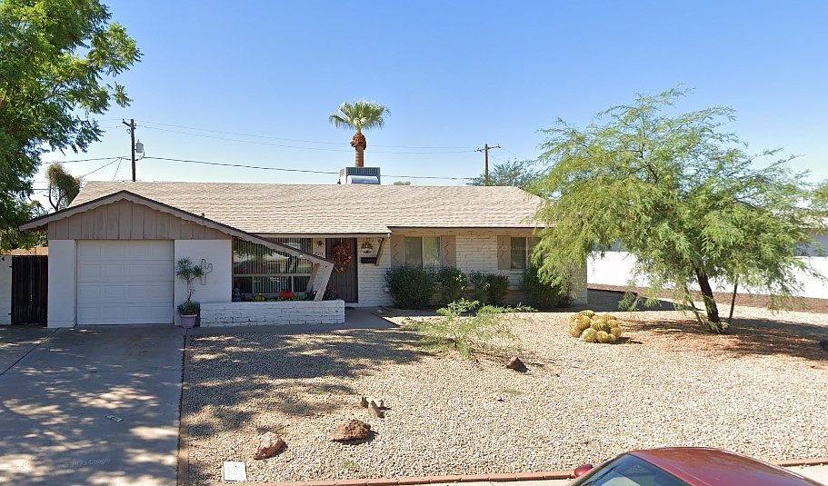 1st image of 8211 E Palm Ln