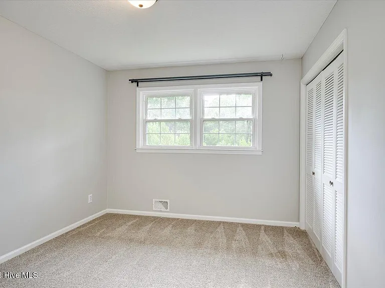 933 Campbellton Dr — Photo 19