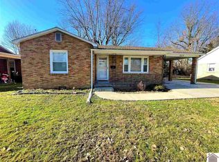 1215 Murray St, Mayfield, KY 42066