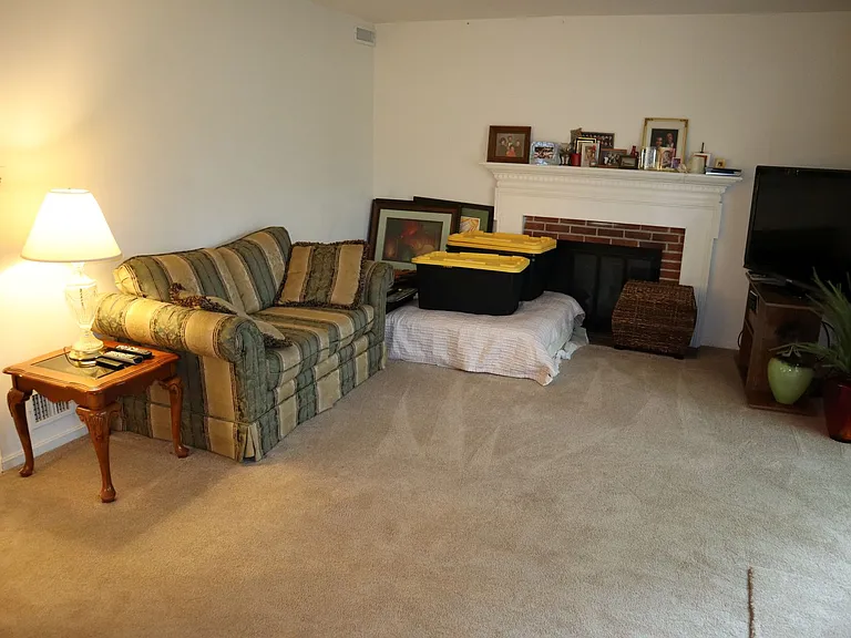 10951 Amherst Ave — Photo 26