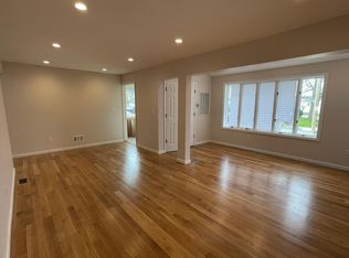 108 E Lincoln Ave #1, Valley Stream, NY 11580