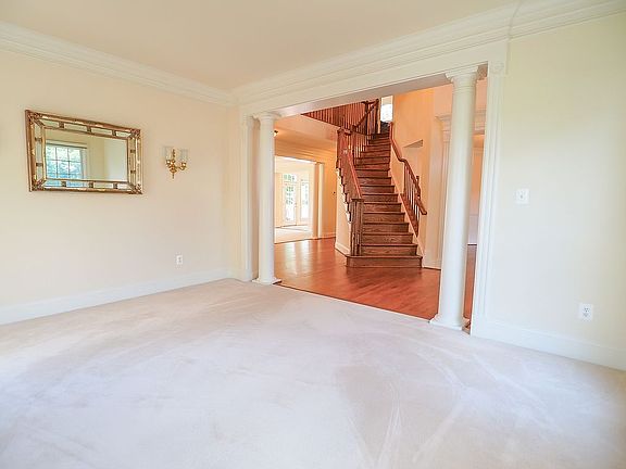 4th image of 4412 Tuscany Ct