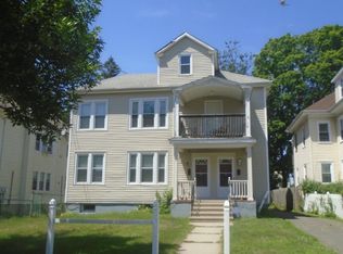 24-26 Hebron St, Hartford, CT 06112