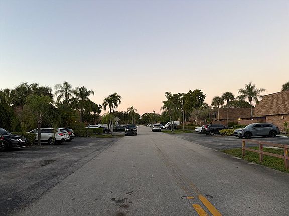 4th image of 5927 NW 55th Ln