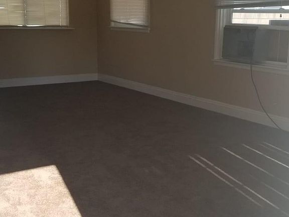 2nd image of 1409 Castaic Ave