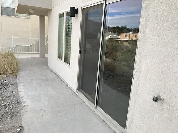 2nd image of 6238 Escondido Dr