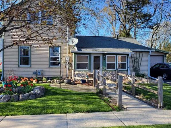 2862 Austin STREET, East Troy, WI 53120