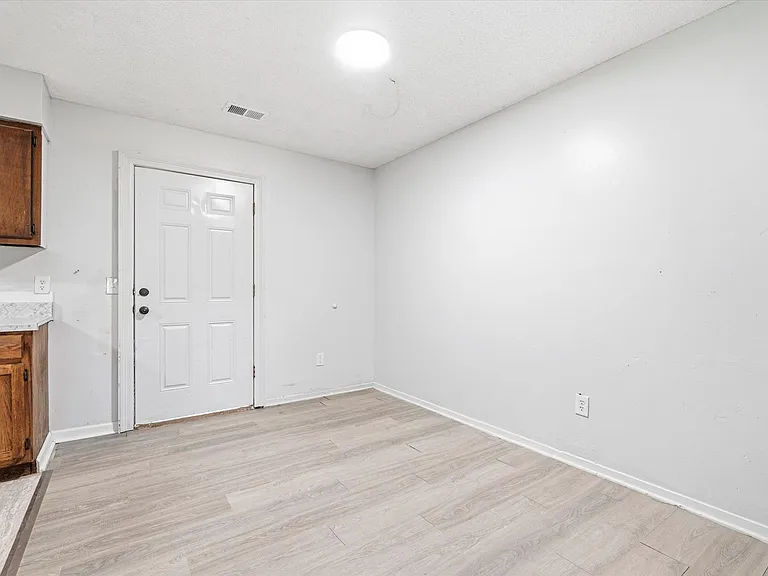 1803-1835 Cedar Heights Dr — Photo 11