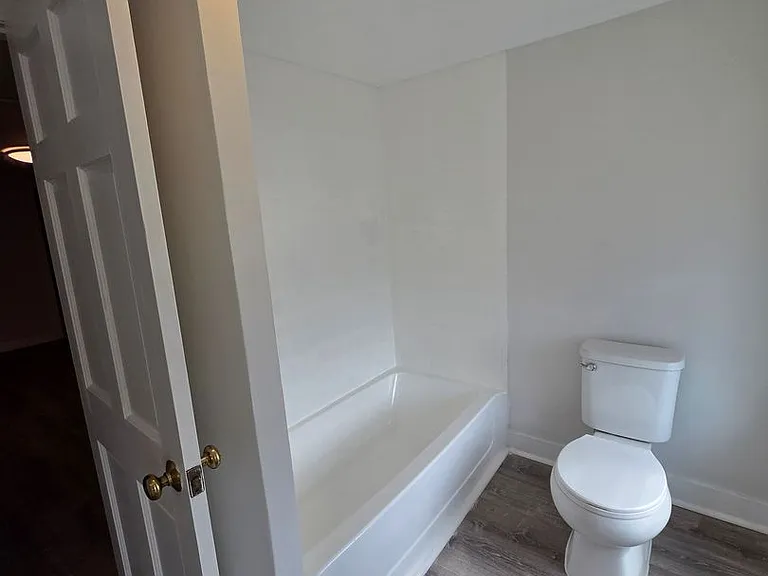 22 Johnson Street — Photo 7