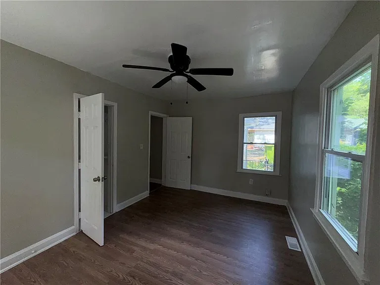 1537 Orlando St SW — Photo 12