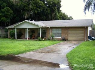 39015 Canary Ave, Zephyrhills, FL 33542