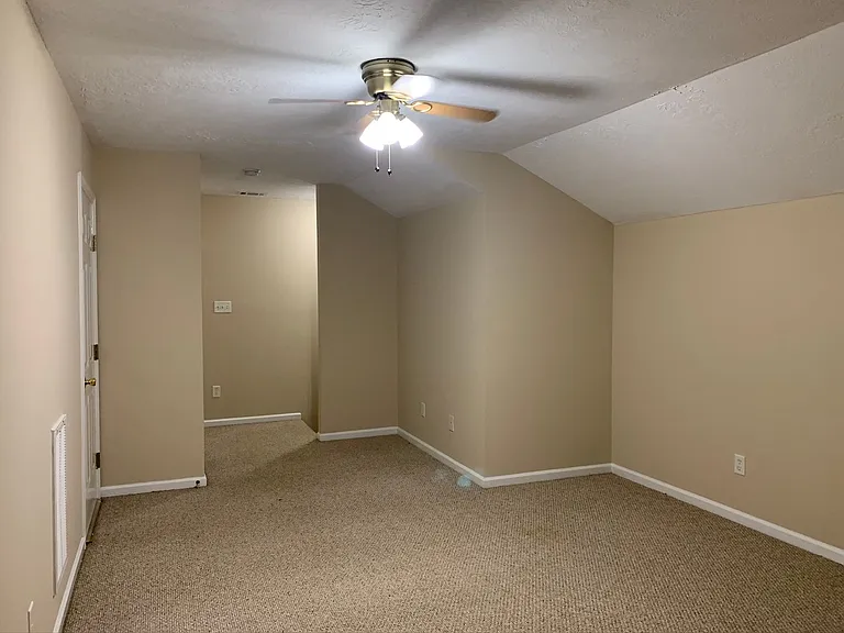 410 Northrop Pl — Photo 9