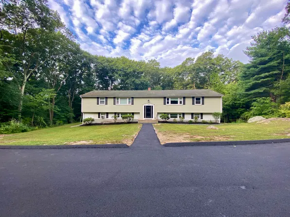 128 Cheryl Ln #2R, Holliston, MA 01746