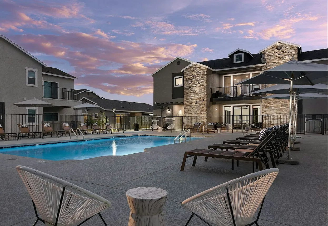 S 90th Ln, Tolleson — Photo 3