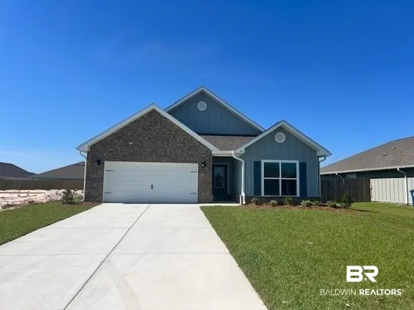 385 Parkerman Ave, Gulf Shores, AL 36542