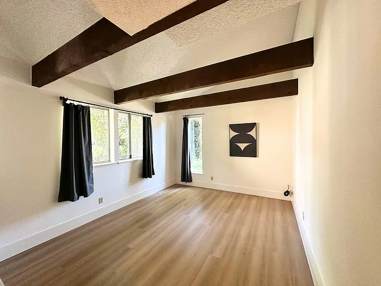 2831 Lillard Dr — Photo 3