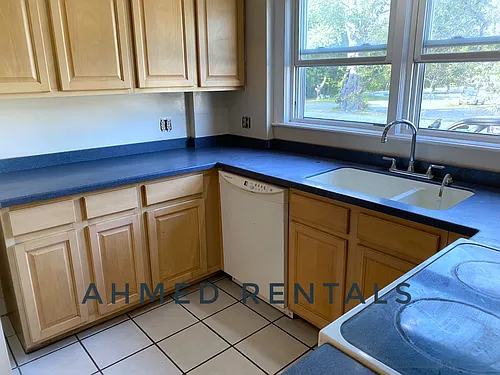 819 Broadway #A1 Photo 1