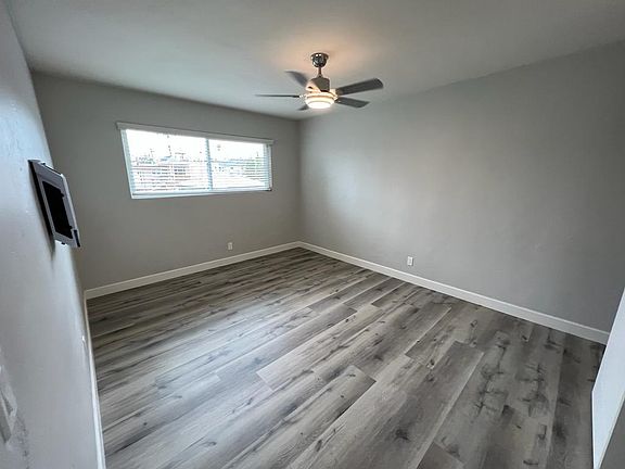 4th image of 2121 Mission Ave #15