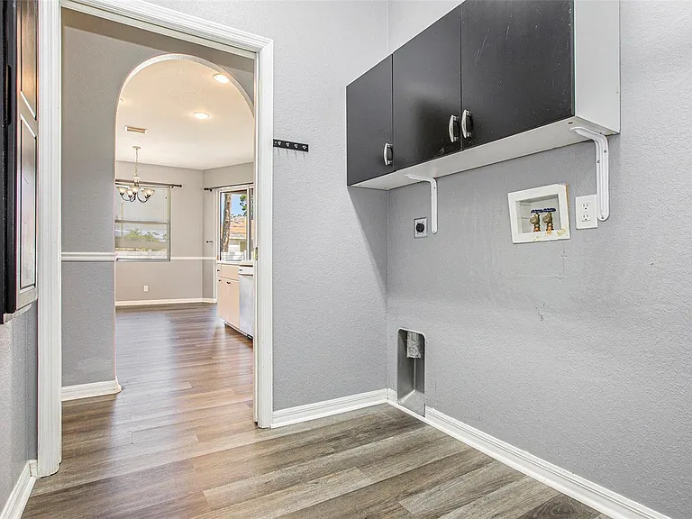 1858 Norvell Ave — Photo 12