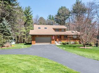10 Regis Rd, Andover, MA 01810