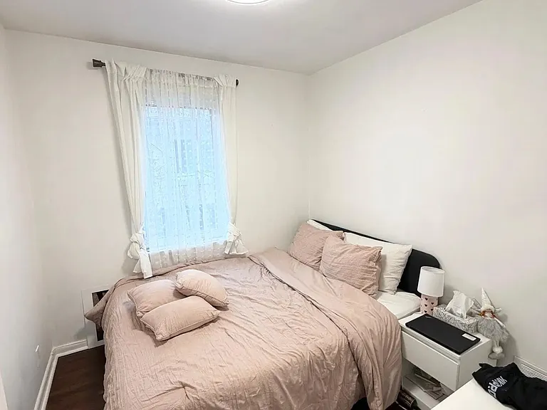 78 Tormore Dr #MAIN FL — Photo 24