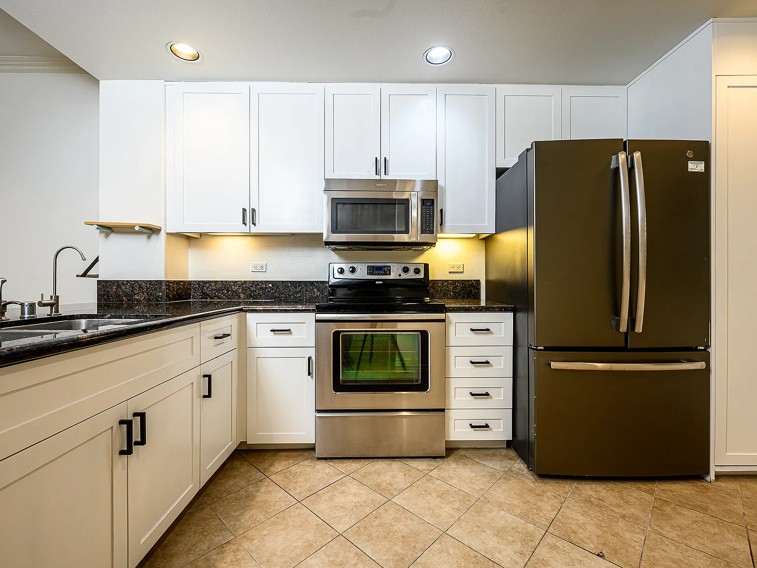 2 bed, 1350 sqft, $3,500 — Photo 4