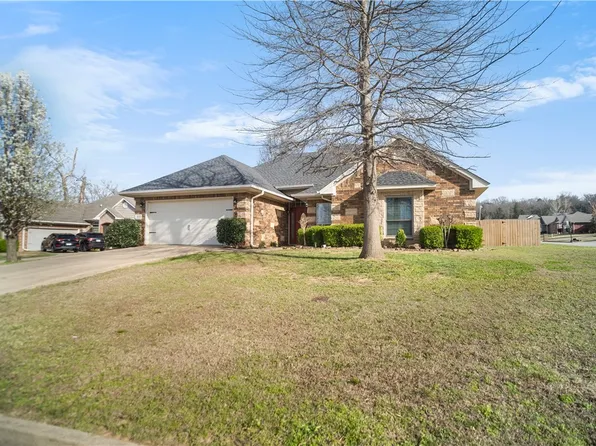 2414 Aubrie Cir, Van Buren, AR 72956