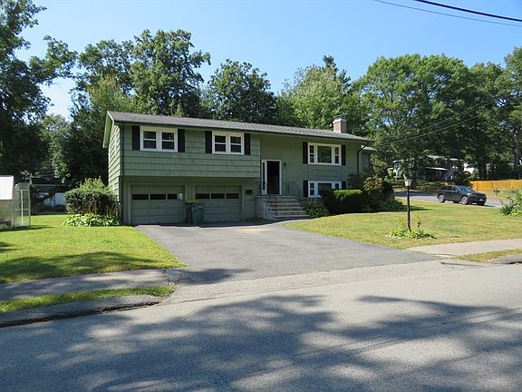 2nd image of 32 Westover Pkwy