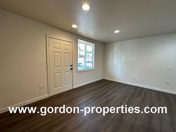 3rd image of 15038 SE Arista Dr #0