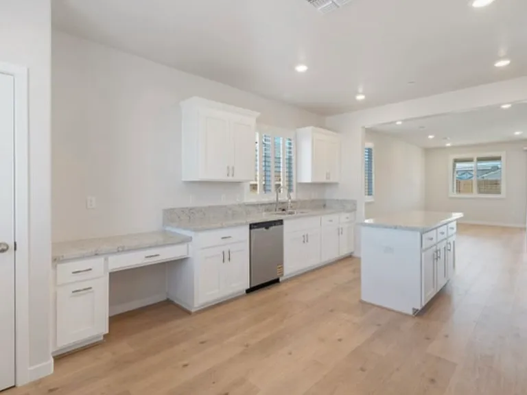 7160 El Cerrito Way — Photo 4