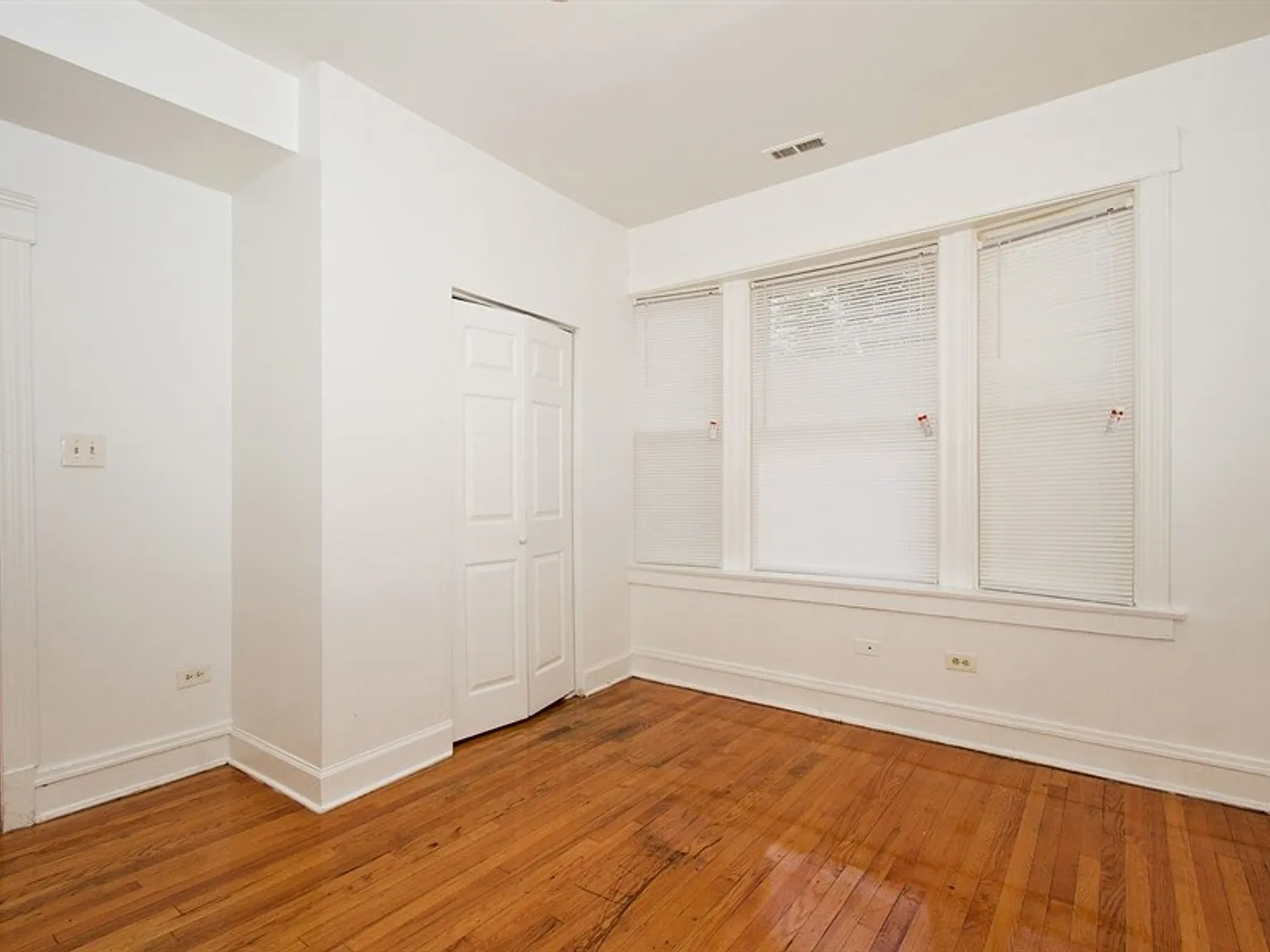 7657 S Morgan — Photo 2