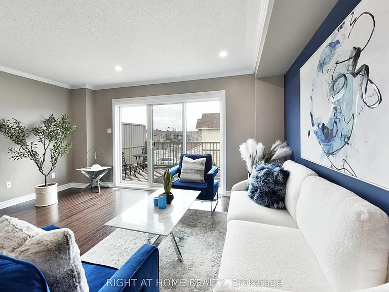 520 Silvertip Ln — Photo 12