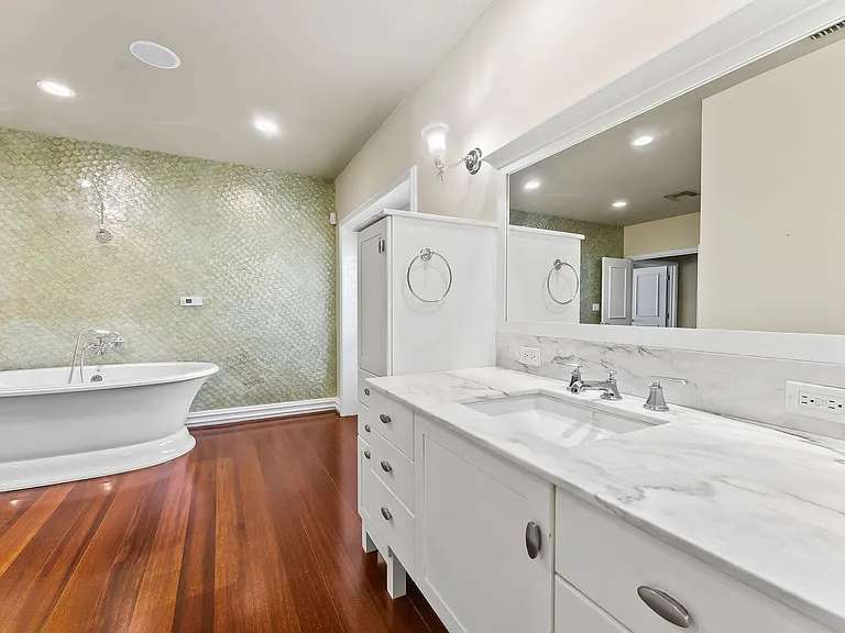 3 Isla Bahia Dr — Photo 31