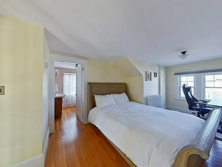 27 Cranston Ave — Photo 36