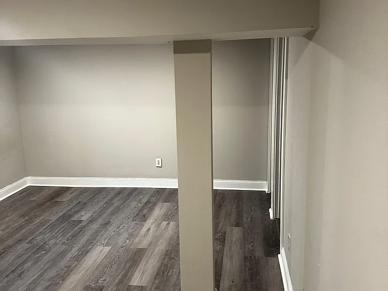 1641 Iowa St — Photo 17