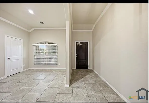 728 Olaf Dr — Photo 5