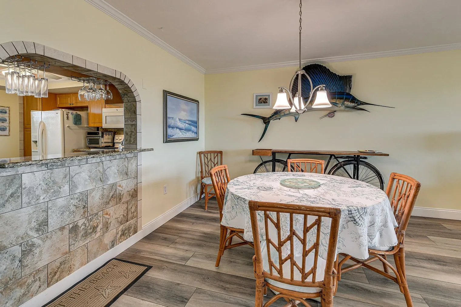 2 bed, 2.0 bath, 1216 sqft, $2,728 — Photo 3