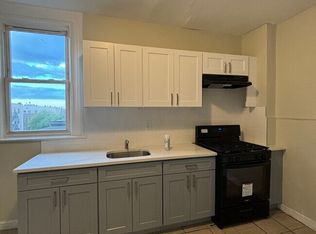 270 4th St #6C, Newark, NJ 07107