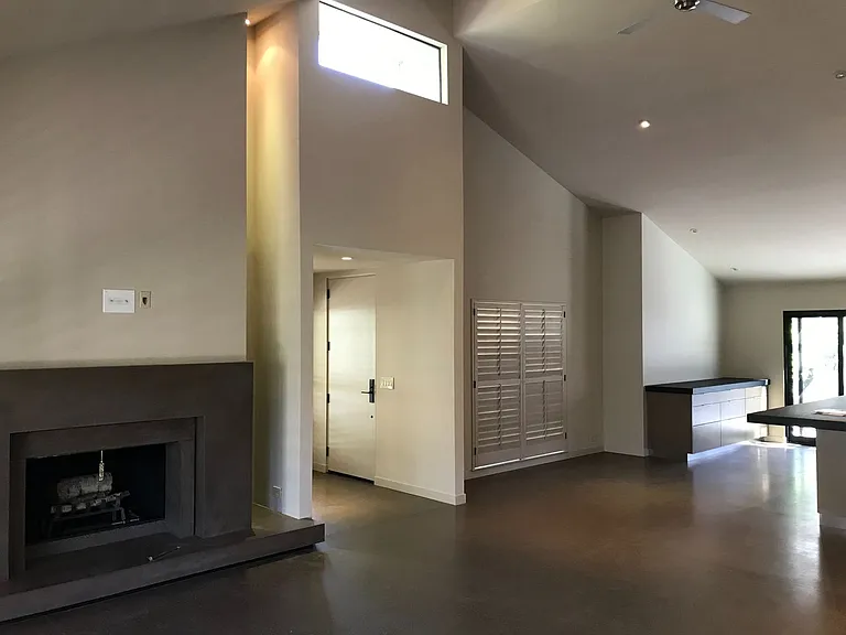 270 W Rumble Rd #D — Photo 7