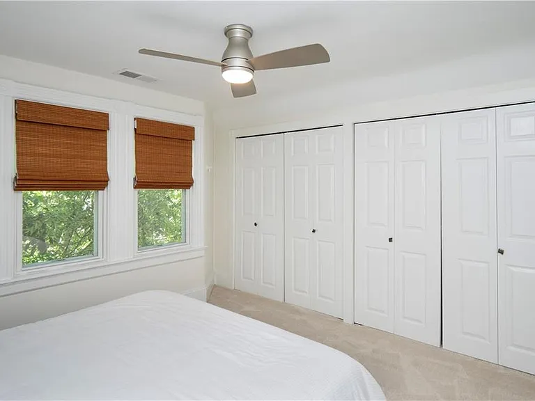 27 Mann Ave — Photo 34
