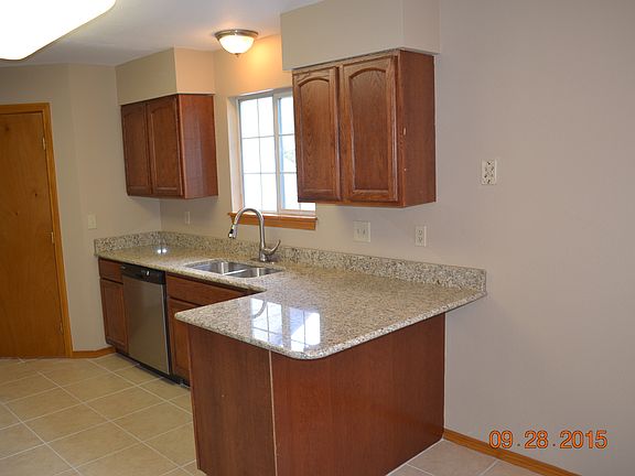 5th image of 8415 Ilex Dr